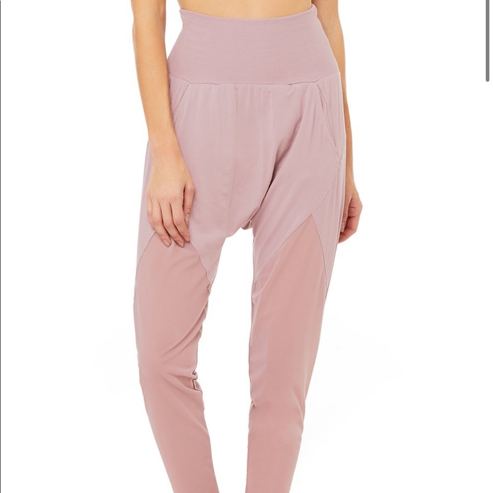 NWT Alo Yoga axis pants high and low